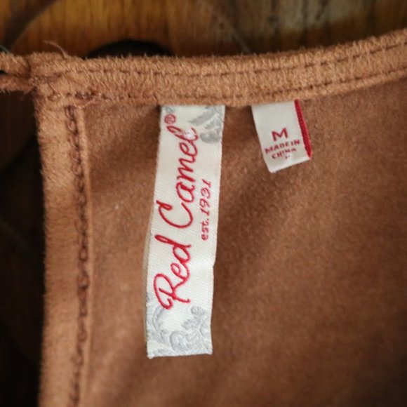 Red Camel Sleeveless Faux Suede Laser Cut Out Scalloped Hem Top - M - Picture 9 of 12